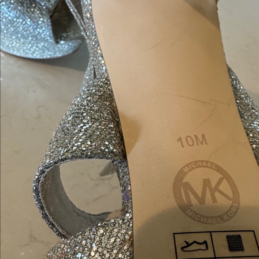 NWT Michael Kors Berkley T-Strap glitter platform sandals. - Picture 9 of 9